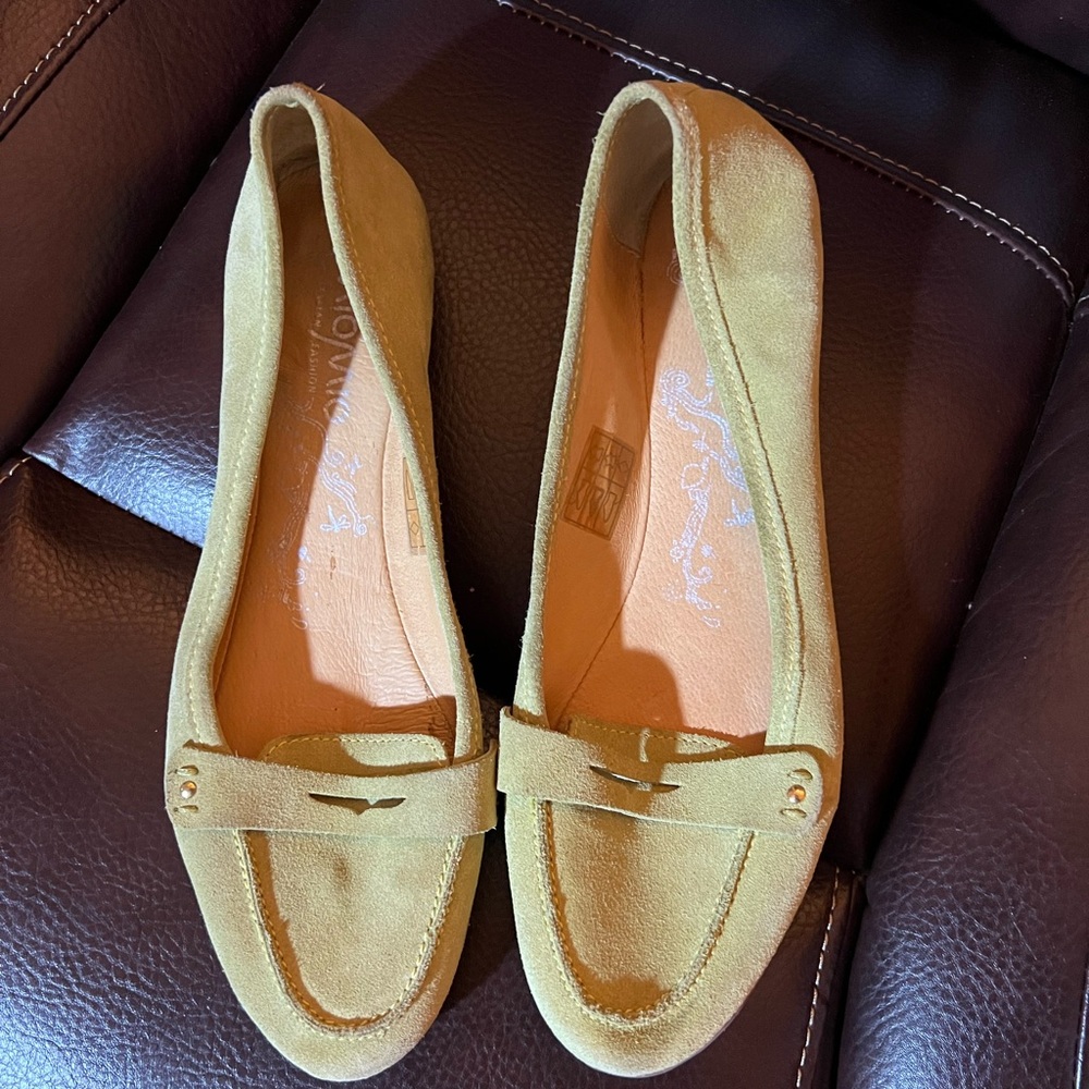 Chic Tan Moccasins for Women